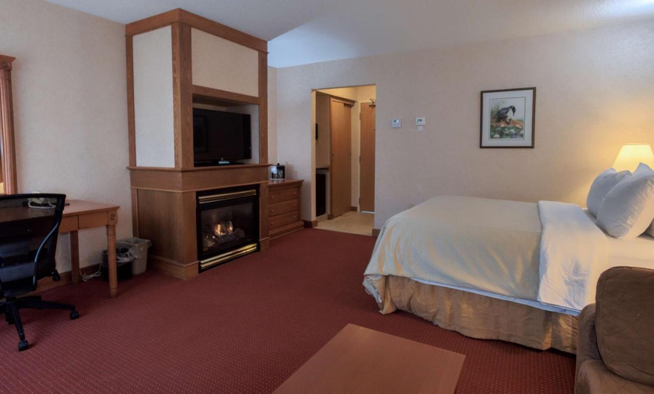 Best Western Plus Otonabee Inn Peterborough Exterior foto