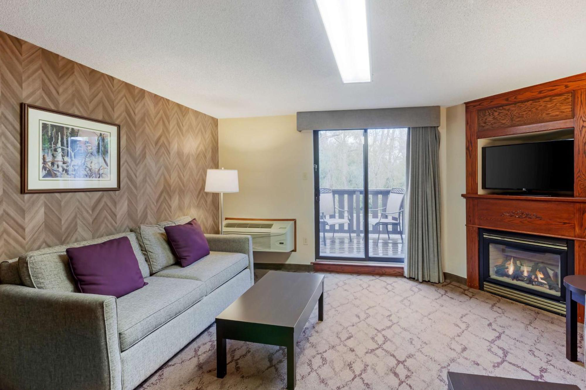 Best Western Plus Otonabee Inn Peterborough Exterior foto