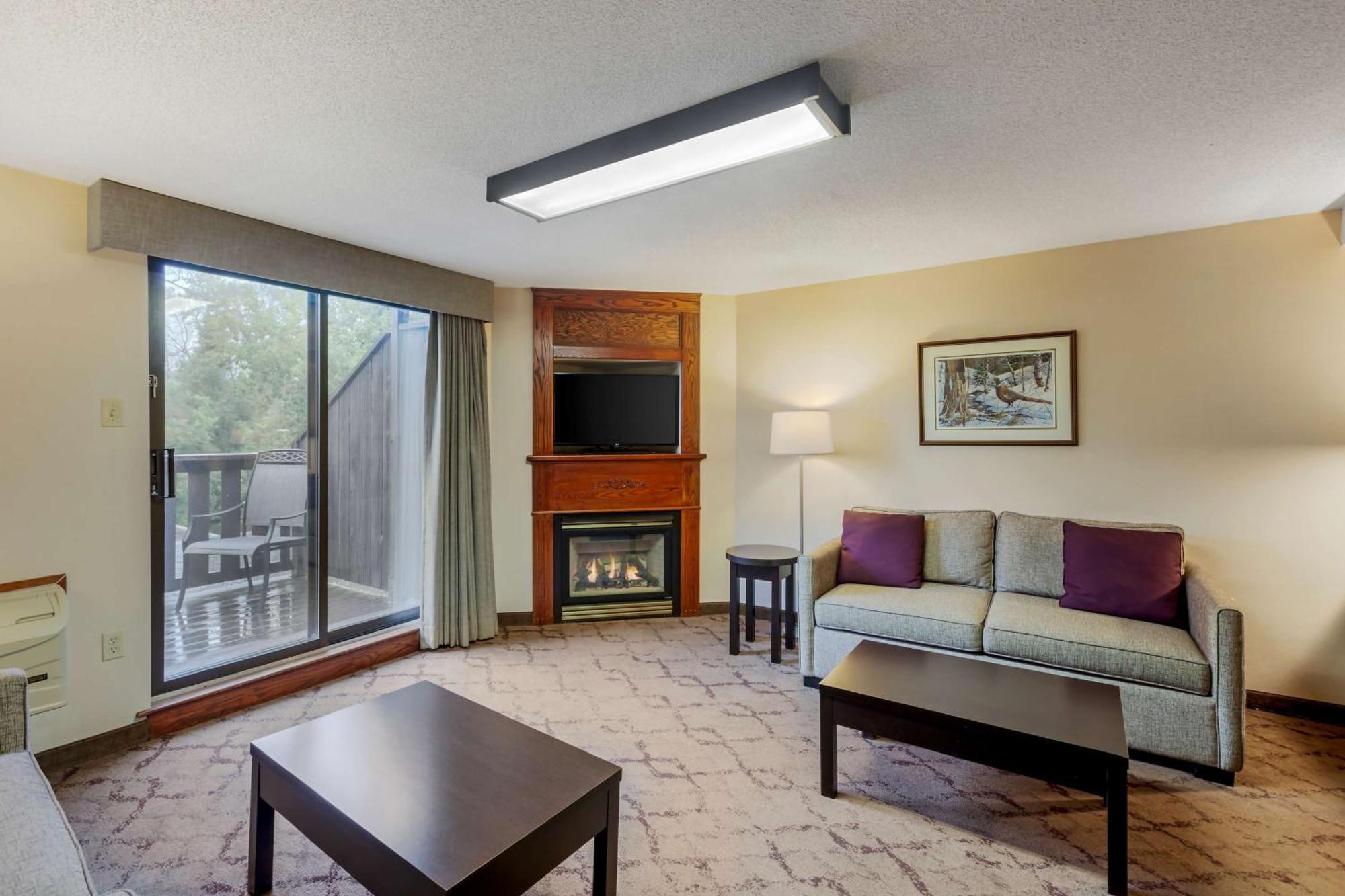 Best Western Plus Otonabee Inn Peterborough Exterior foto